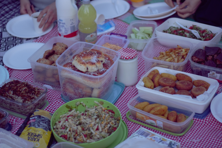 Potluck dinner for iftar at Suleymaniye